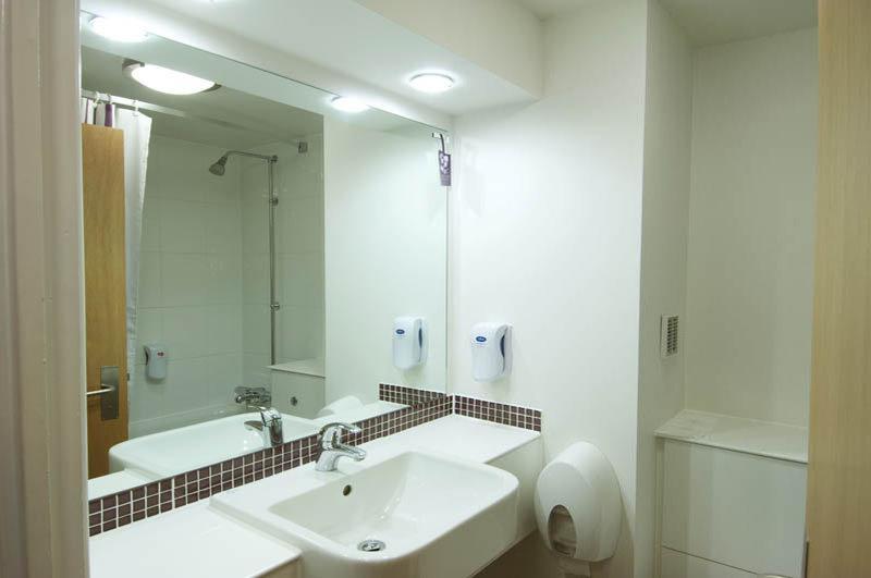 Premier Inn London Croydon West - Purley A23 Εξωτερικό φωτογραφία